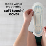 U by Kotex maxi-pad con cobertura suave y transpirable para mayor confort.