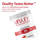Unjury proteína de suero fresa, mezcla en vaso para un batido cremoso y suave.