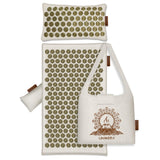 UNMERA mat de acupresión con puntas flor ofrece alivio relajante para la espalda en casa.