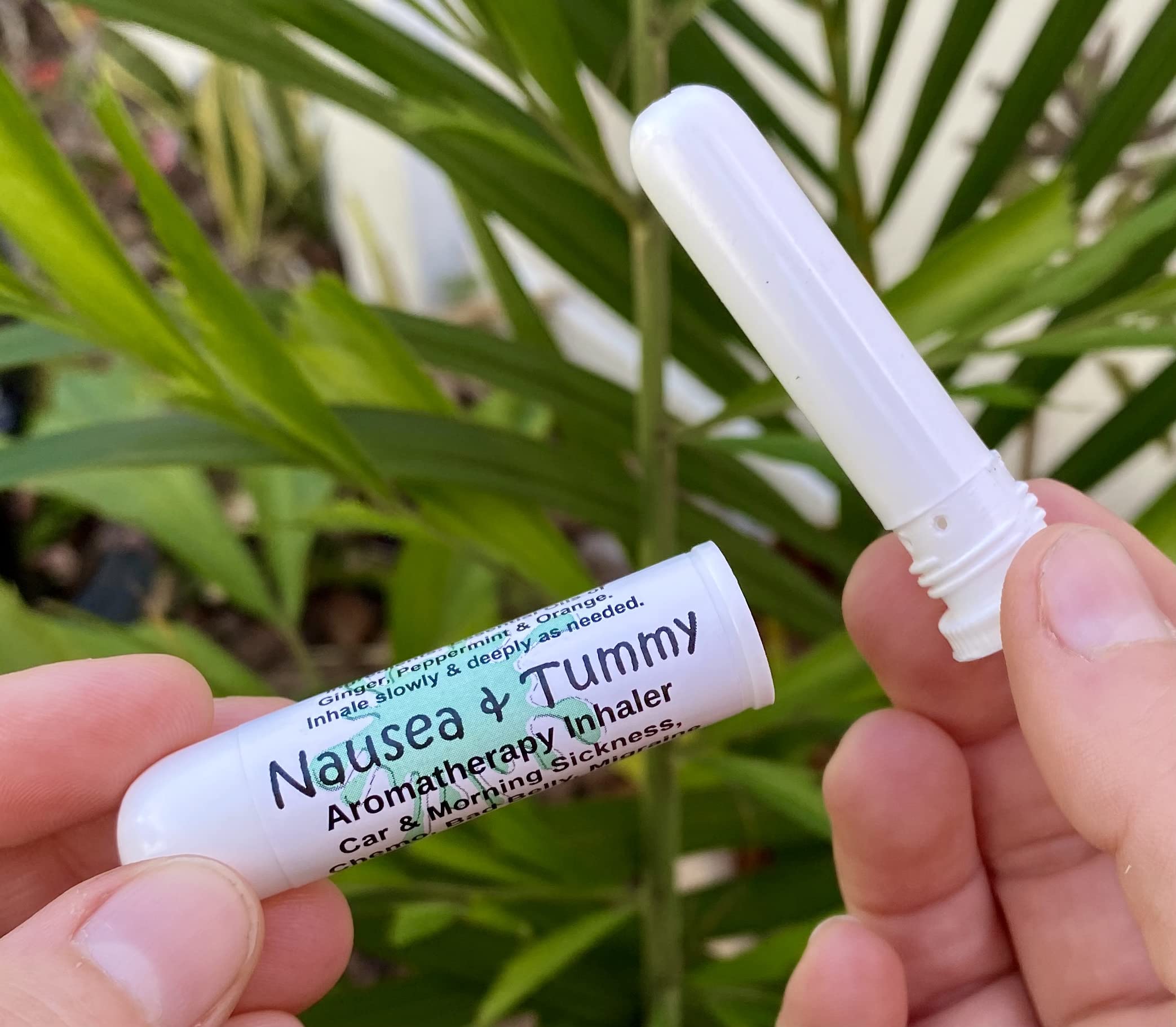 Urban ReLeaf inhalador con jengibre, menta y naranja para aroma vigorizante.