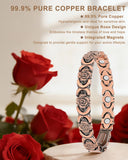 Pulsera vapeples con grabado de rosa, detalle elegante que realza cualquier estilo.
