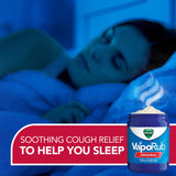 Vicks VapoRub Original con aceite de eucalipto, visual de eucalipto y vapores aromáticos.