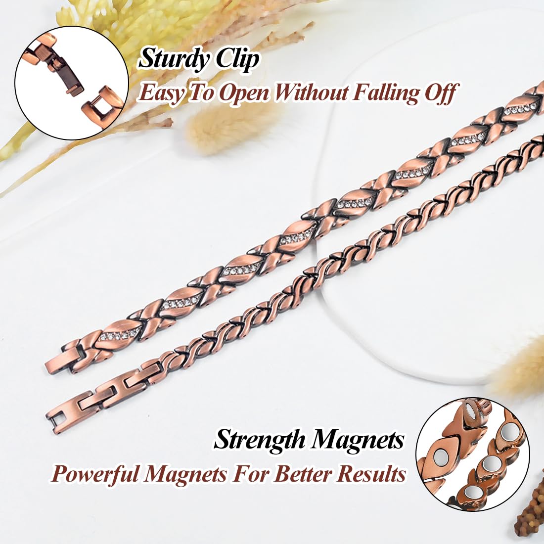 Pulsera Vicmag de cobre con textura detallada, atractivo visual.