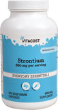 Vitacost Estroncio, botella de cápsulas, posible apoyo a la salud ósea en una dieta equilibrada.