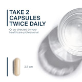 Aller-C de Vital Nutrients: cápsulas listas para dosis diaria en la mano.