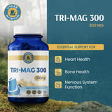 Primer plano de cápsula Tri-Mag 300, destacando la forma y tamaño para dosis diaria.