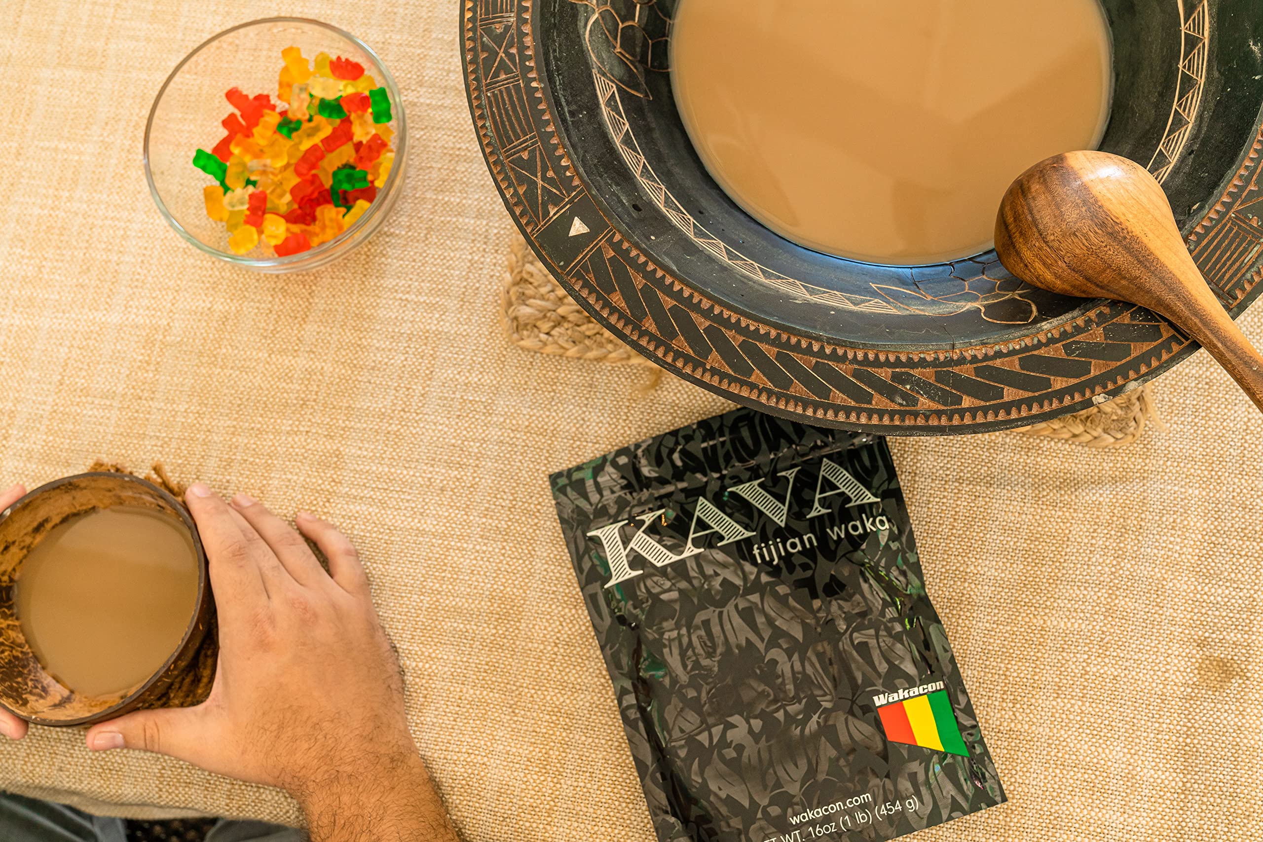 Wakacon Kava Waka, polvo noble de Fiji para calma suave y descanso.