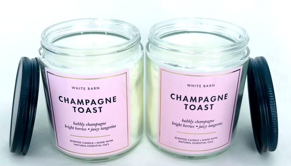 White Barn Champagne Toast vela en paquete, perfecta para ambientar espacios.
