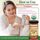 Royal Maca Powder en bol de yogur para un desayuno nutritivo.