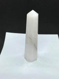 WholesaleGemShop Cristal cuarzo nieve, regalo espiritual significativo para ciclos y prosperidad.