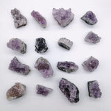 XMHOME amatista geoda cristales brillantes, brillo natural para ambientes serenos.