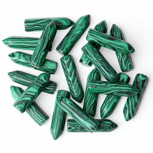 Puntas hexagonales pulidas de malaquita para meditación y equilibrio con YATOJUZI.