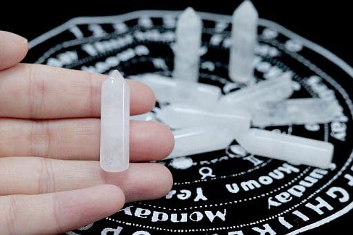 Puntas de cuarzo claro YATOJUZI para Reiki y sanación suave.