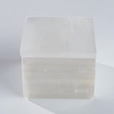 YeasHome decoracion-zen-selenita-blanca: crea ambiente tranquilo y luminoso.