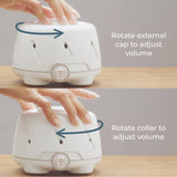Yogasleep Dohm en dormitorio, ambiente relajante para la noche.