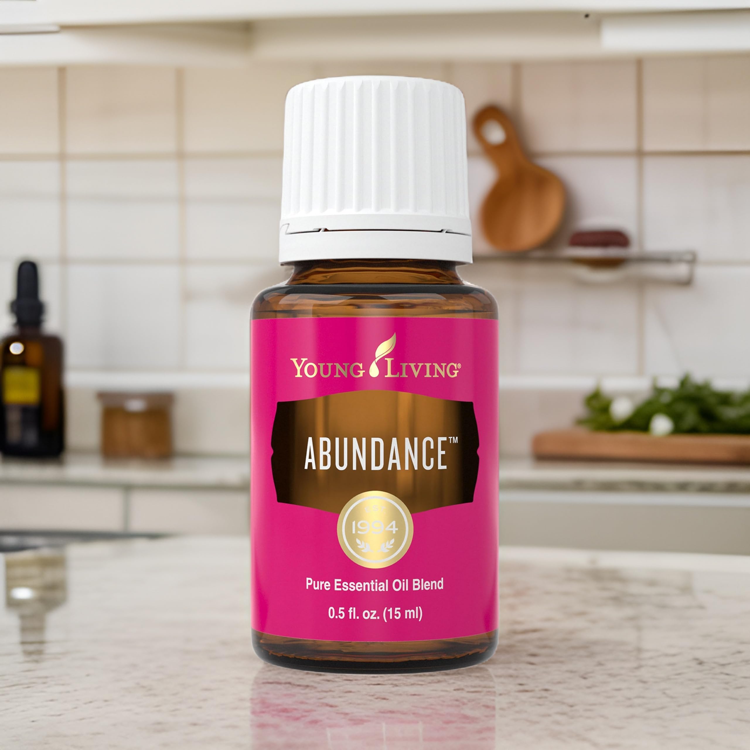Young Living Abundancia notas-aromaticas, perfume cálido que eleva la experiencia sensorial.