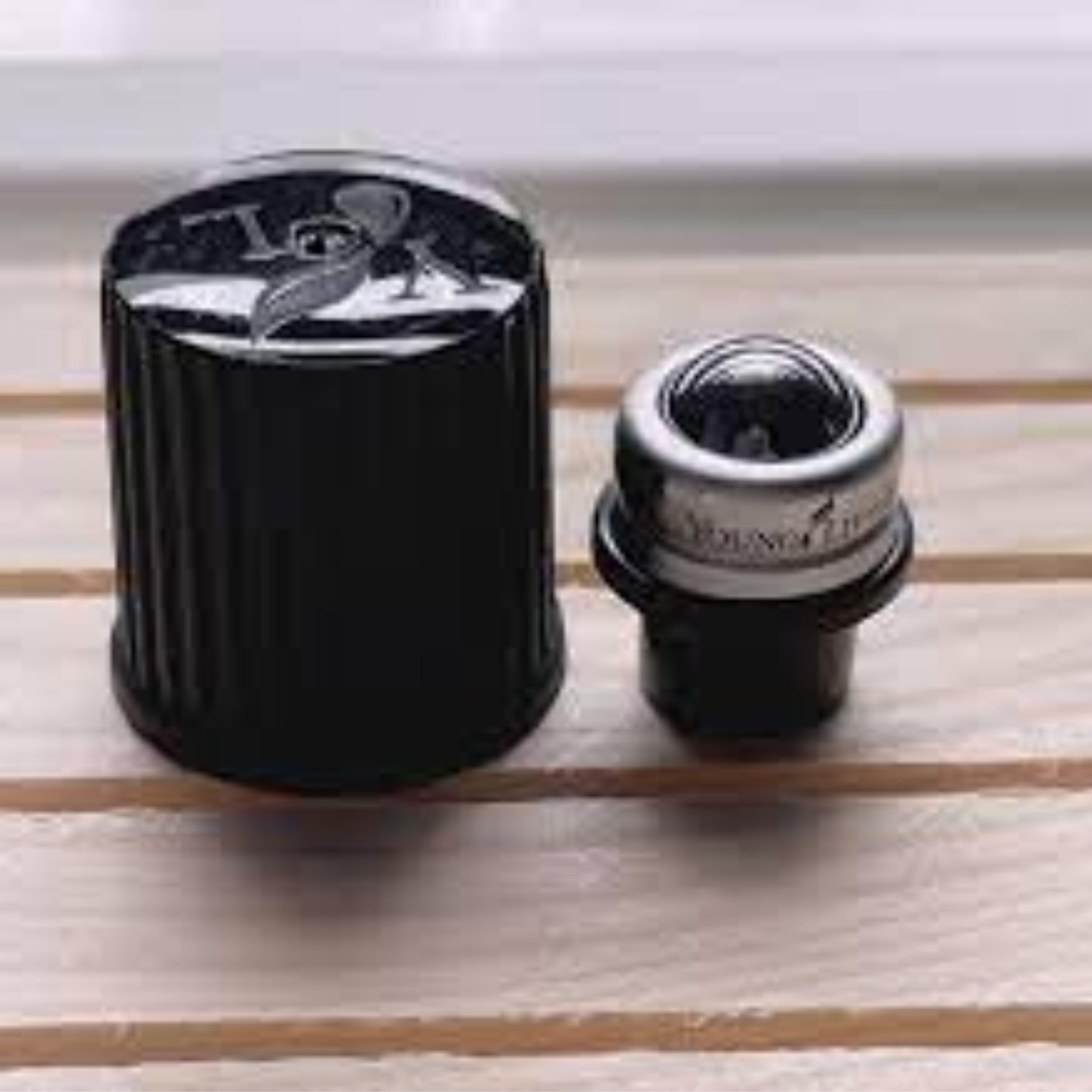 Dispensación controlada AromaGlide para dispensar aceites con precisión.