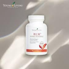 Young Living BLM Cápsulas: etiqueta destaca glucosamina y colágeno para articulaciones.