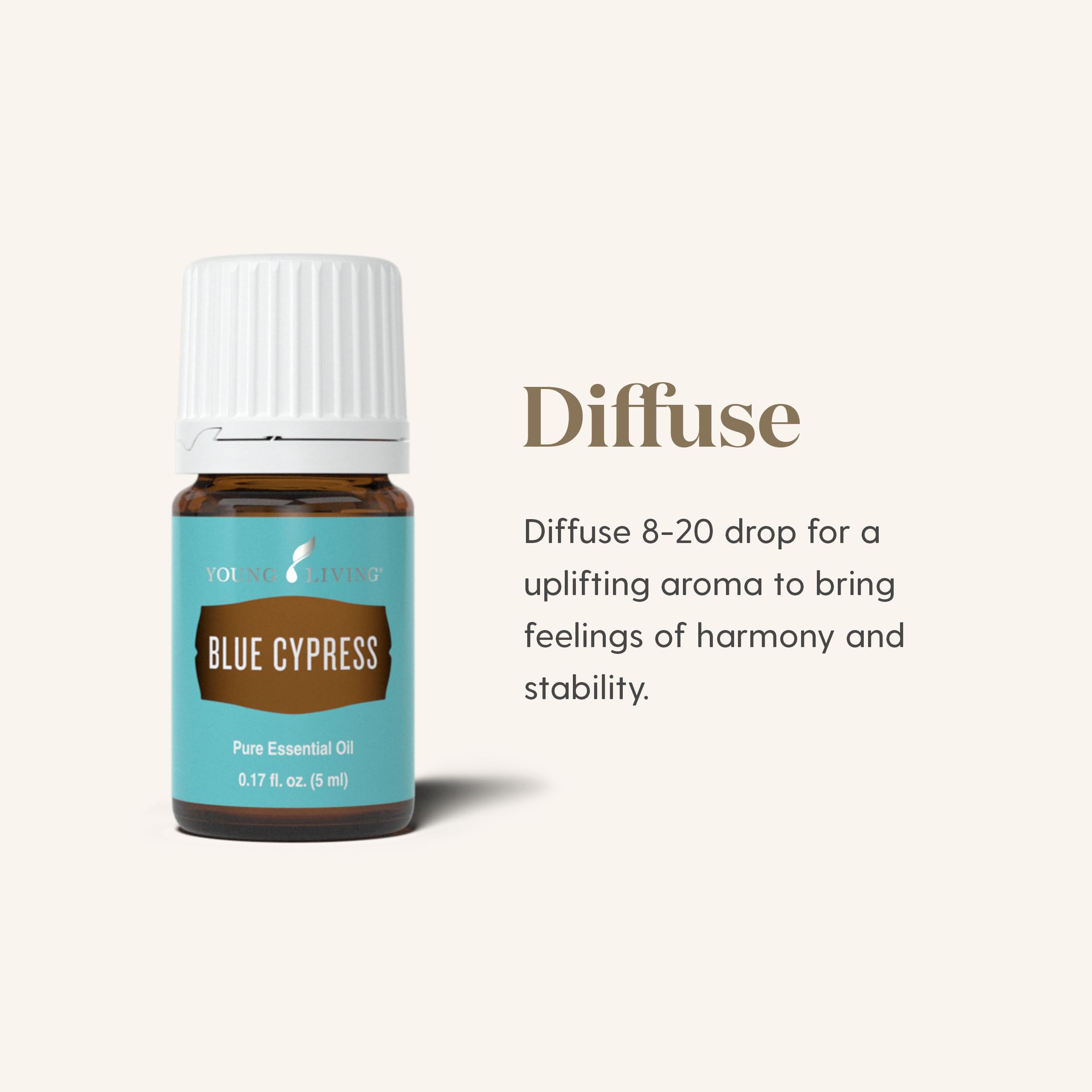 Limpieza facial diaria con Blue Cypress para sensación fresca.