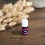 Young Living Gratitud, aroma cálido de incienso y mirra.