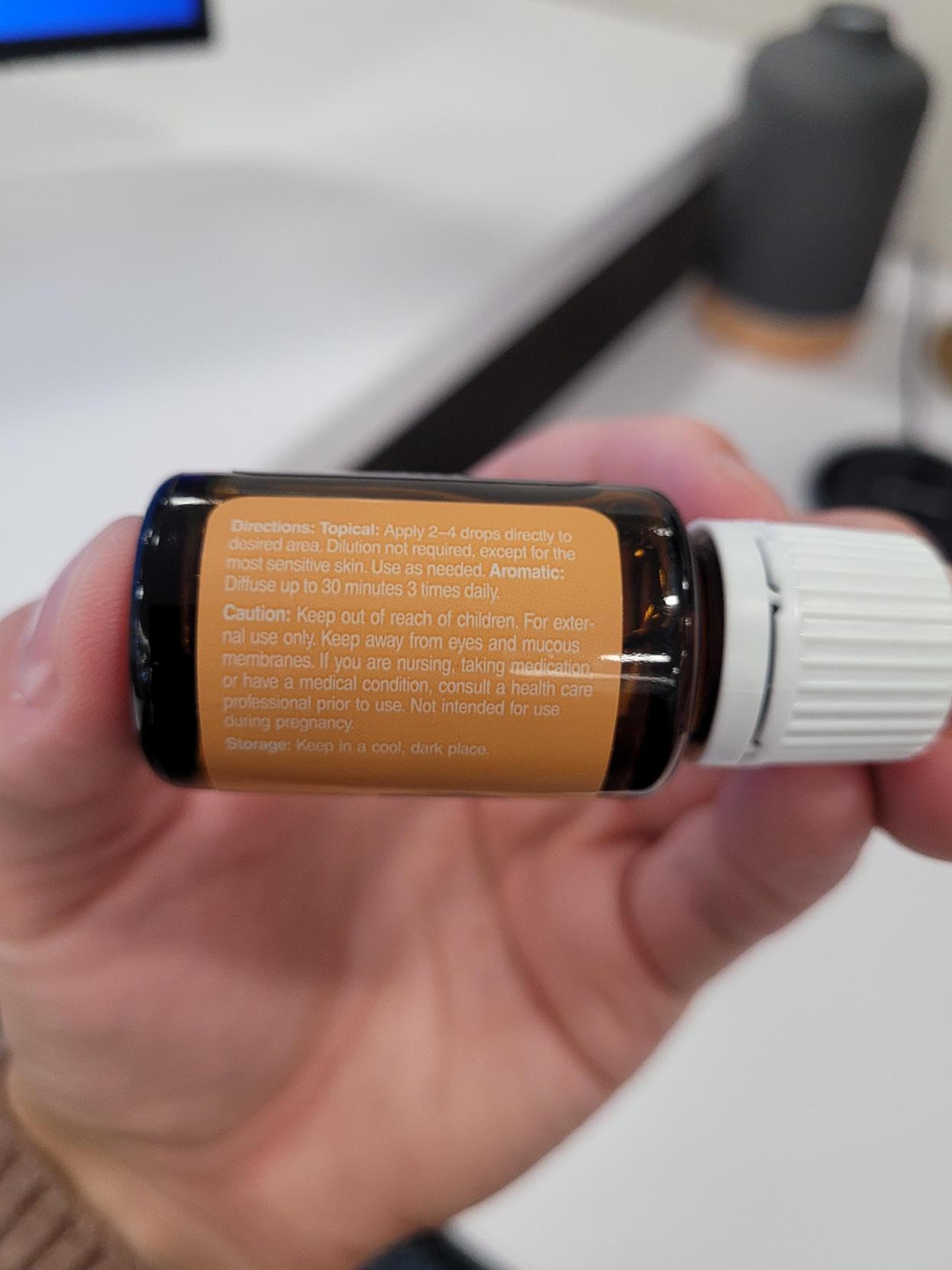 Young Living hinojo combinable con Lavanda para blends aromáticos.