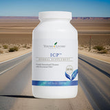 Young Living ICP 8oz: aceites esenciales de hinojo, anís y jengibre integrados en la fórmula.