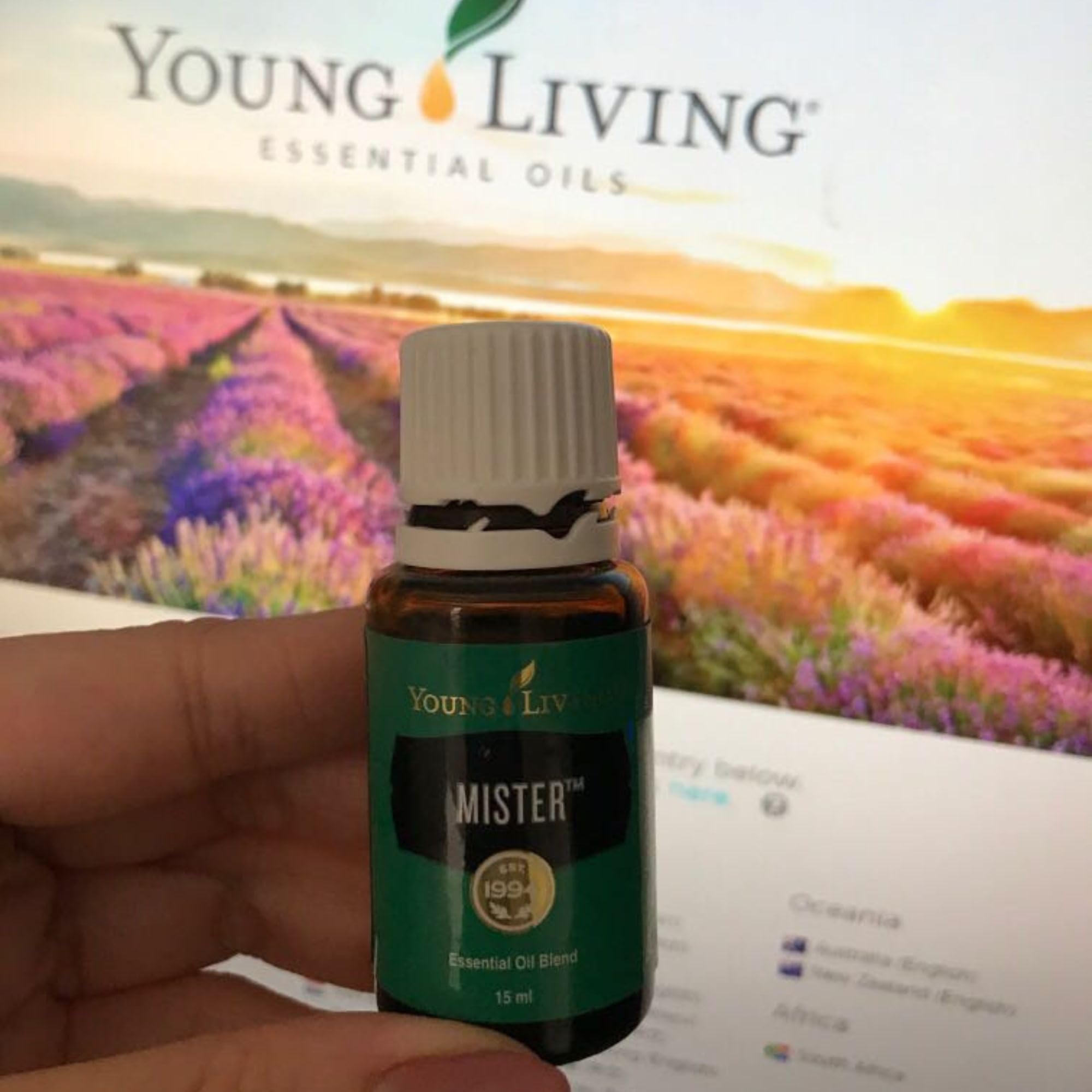 Young Living Mister Premium, acompaña transiciones de vida y ciclos con aroma reconfortante.