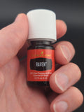Young Living Raven: frasco con cuentagotas para uso directo o diluido.