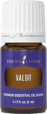 Valor Young Living, botella frontal: aroma que inspira valentía y confianza.