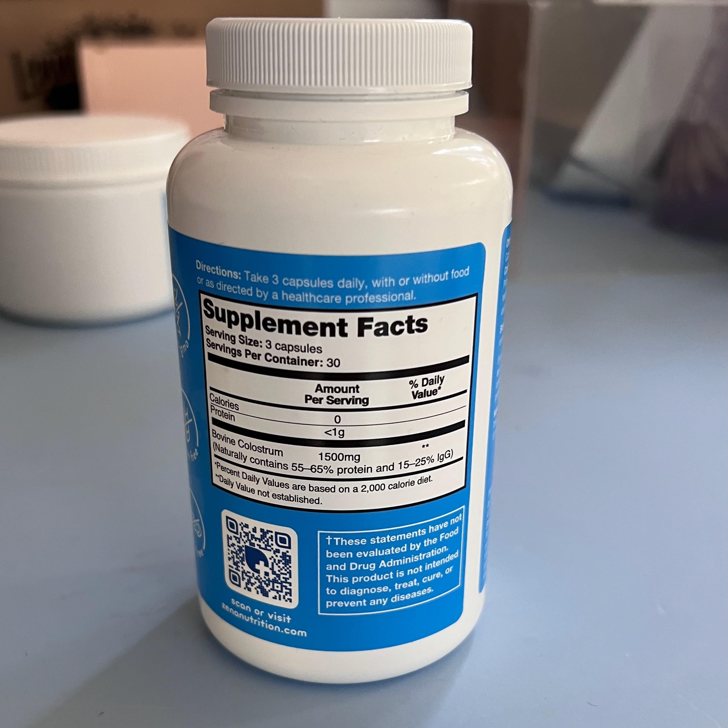 Embalaje de 90 cápsulas Zena Nutrition para un suministro mensual.