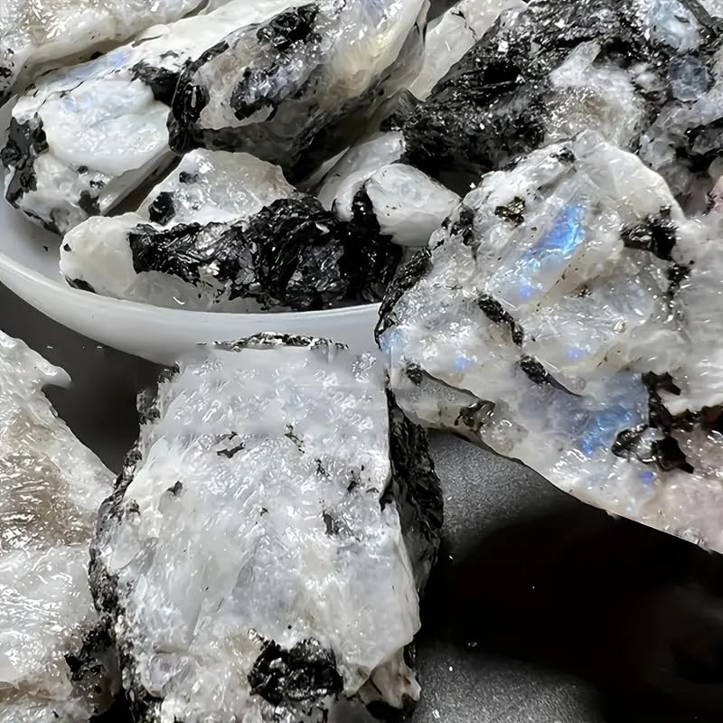 Detalle iridiscente de la piedra luna arcoíris Zenkeeper.