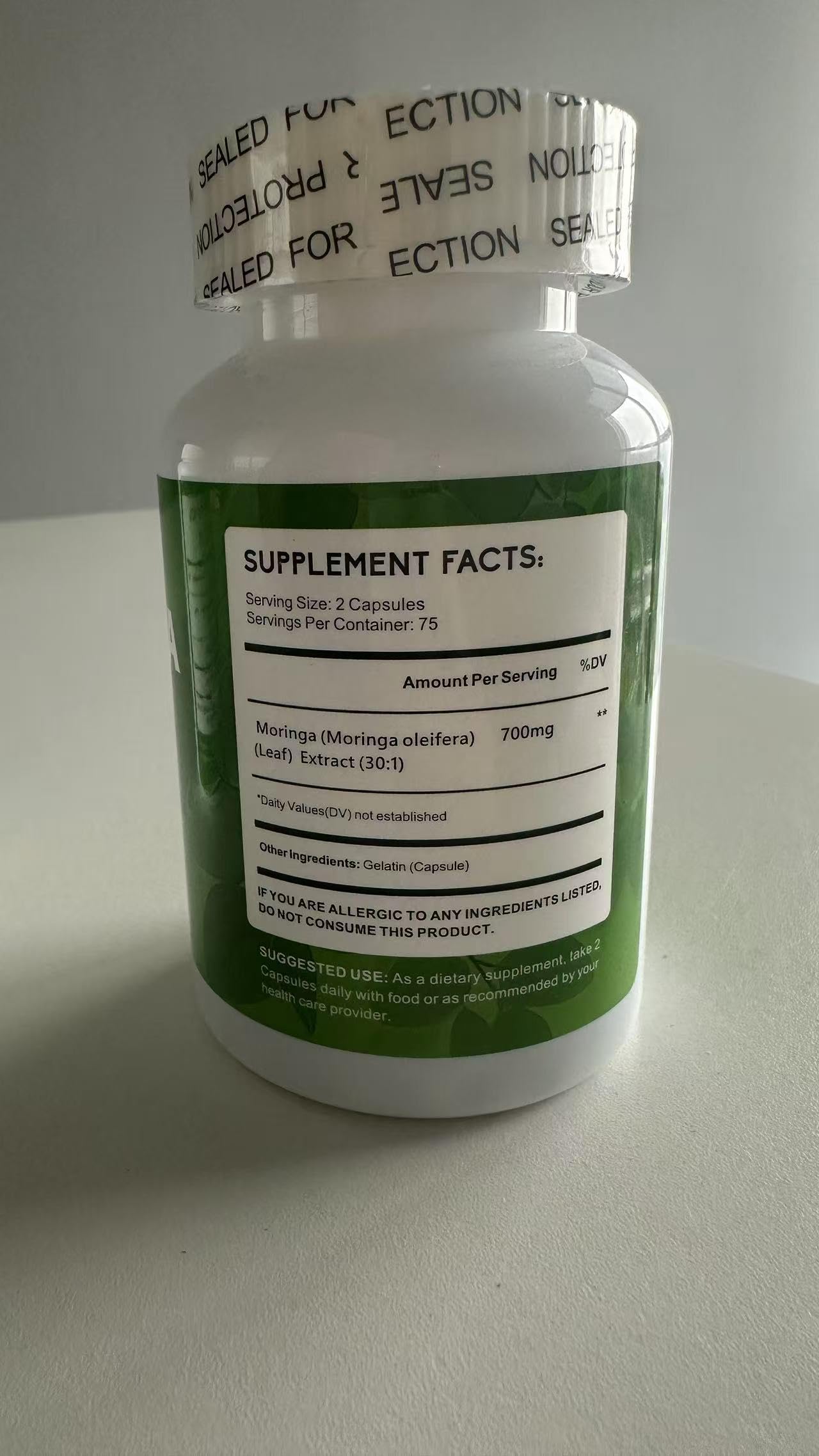 Uso diario con cápsulas de Zhibenon Moringa, práctico.