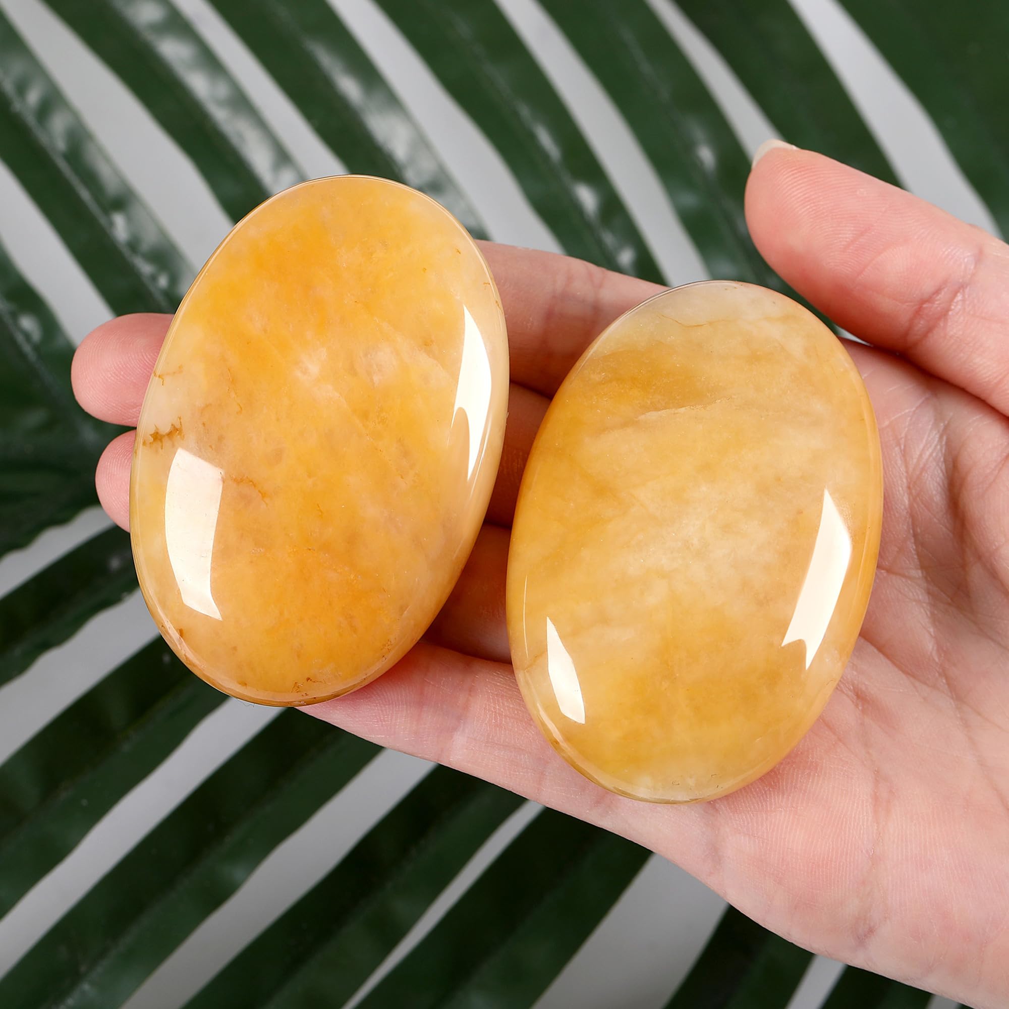 Piedra jade amarilla de ZHIYUXI para relajación y enfoque.