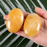 Piedra jade amarilla de ZHIYUXI para relajación y enfoque.