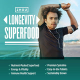 Etiqueta nutricional de ZHOU Spirulina Tablets, informa aporte de nutrientes clave.